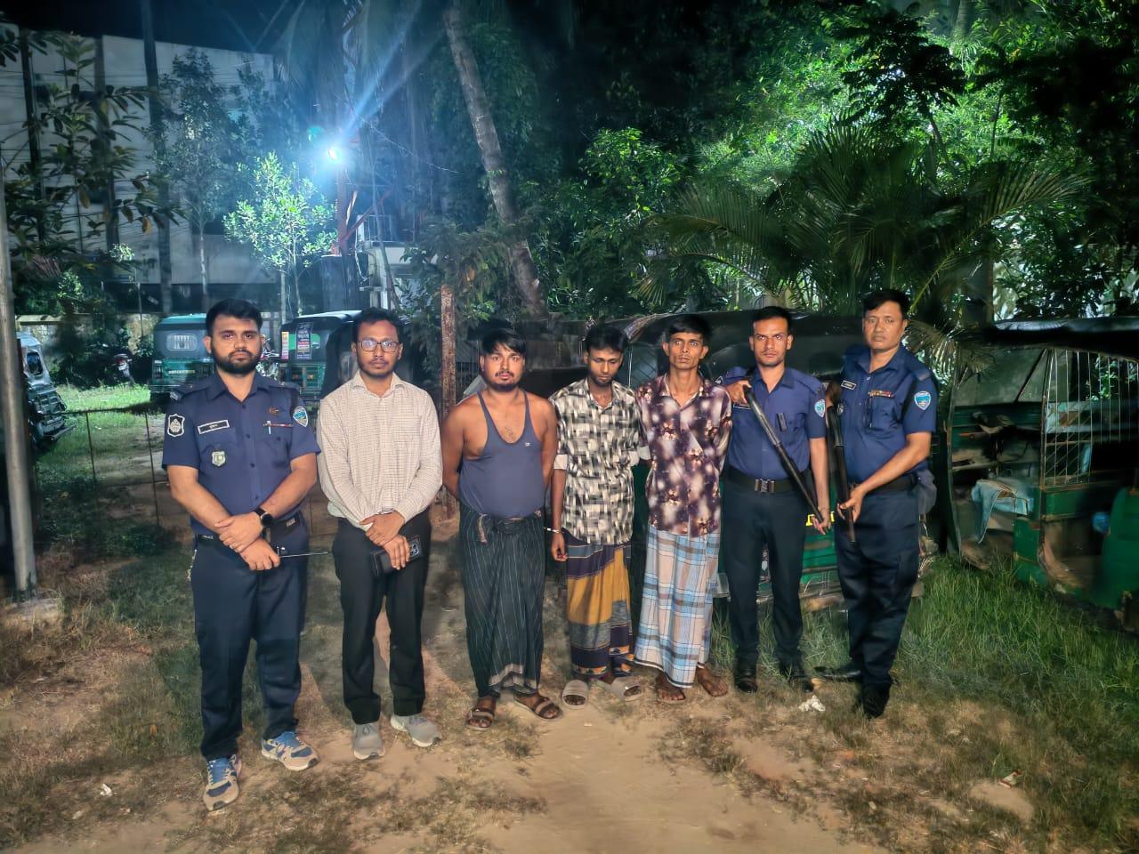 সংযুক্ত ছবি